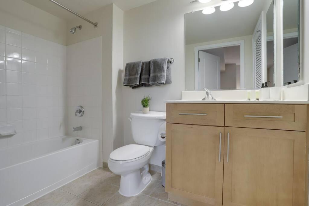 Pentagon City Comfort Modern Stay アーリントン エクステリア 写真